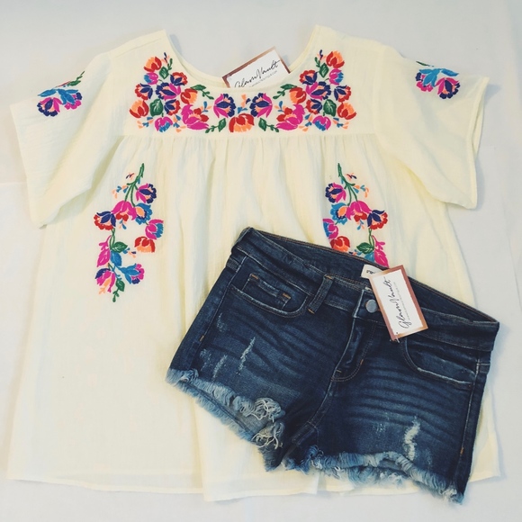 Cream // Bell Sleeve Floral Embroidered Top - Picture 3 of 4